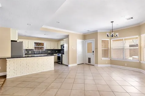 6 Hillcrest Street Dayton TX 77535