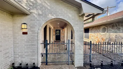 6 Hillcrest Street Dayton TX 77535