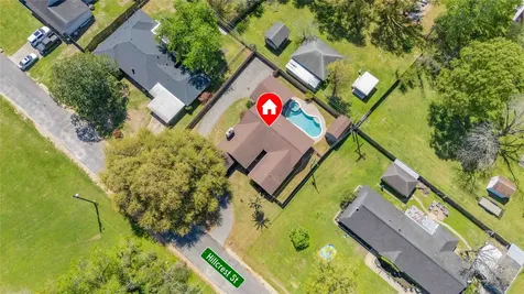 6 Hillcrest Street Dayton TX 77535