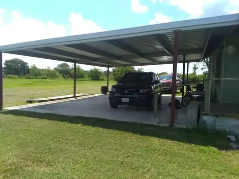 1146 County Road 444 El Campo TX 77437