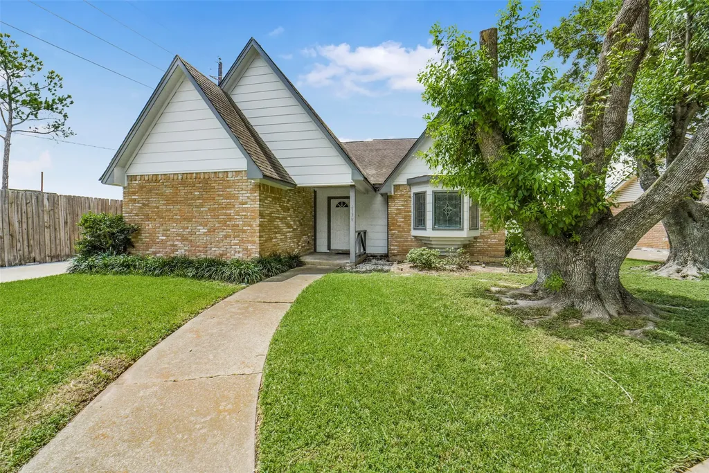 4138 Club Valley Drive Houston TX 77082