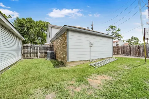 4138 Club Valley Drive Houston TX 77082