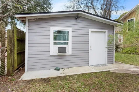 2005 37th Street Galveston TX 77550