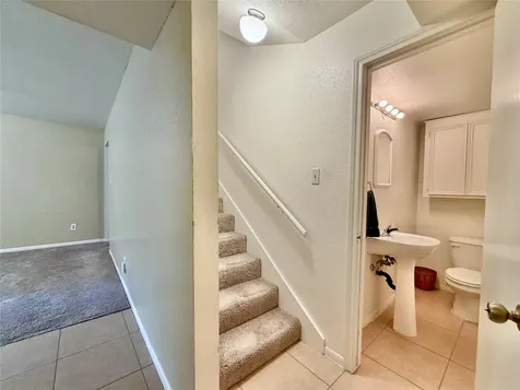 2103 Place Rebecca Lane D10 Houston TX 77090