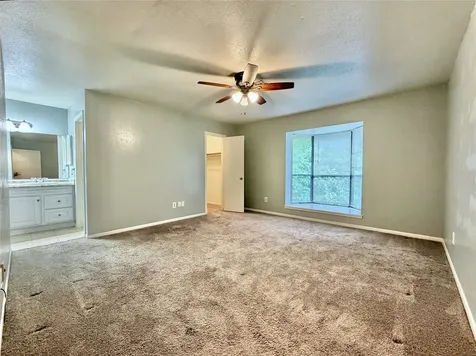 2103 Place Rebecca Lane D10 Houston TX 77090