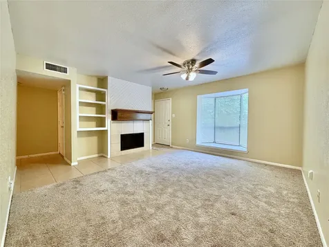 2103 Place Rebecca Lane D10 Houston TX 77090