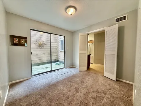 2103 Place Rebecca Lane D10 Houston TX 77090