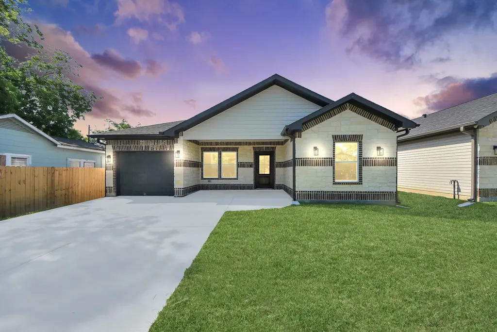 608 Miriam Street Baytown TX 77520