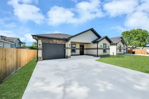 608 Miriam Street Baytown TX 77520