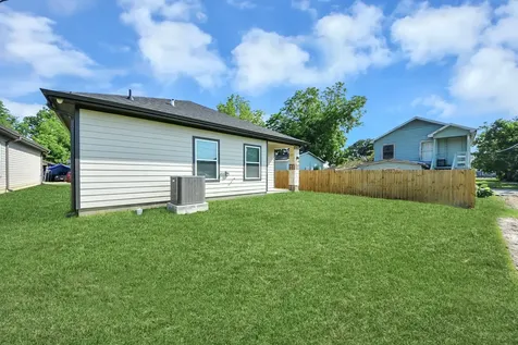 608 Miriam Street Baytown TX 77520