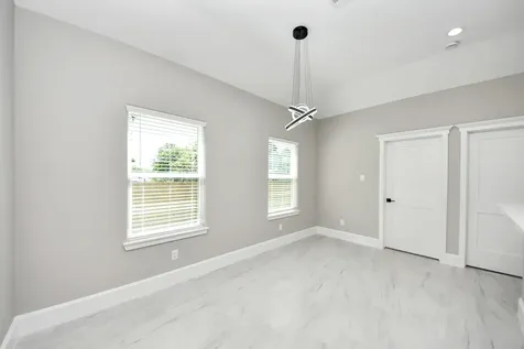 608 Miriam Street Baytown TX 77520