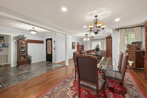 5326 Redstart Street Houston TX 77096