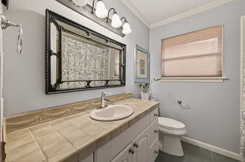 5326 Redstart Street Houston TX 77096