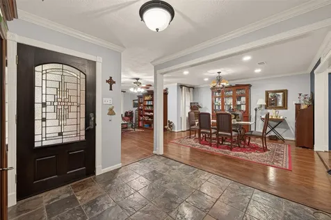 5326 Redstart Street Houston TX 77096