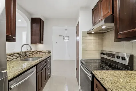 1100 Augusta Drive 57 Houston TX 77057