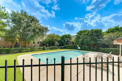 727 Bunker Hill Road 26 Houston TX 77024