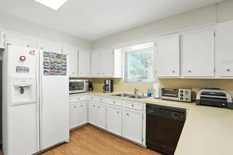 2910 Riata Lane Houston TX 77043