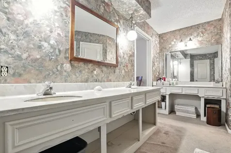 2910 Riata Lane Houston TX 77043