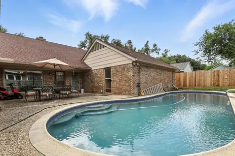 2910 Riata Lane Houston TX 77043