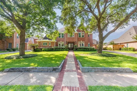 3114 W Autumn Run Circle Sugar Land TX 77479