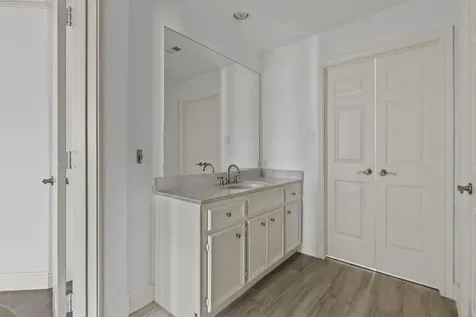 3114 W Autumn Run Circle Sugar Land TX 77479