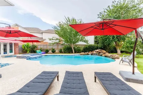 3114 W Autumn Run Circle Sugar Land TX 77479