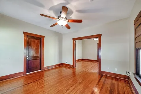 1024 W Temple Street Houston TX 77009
