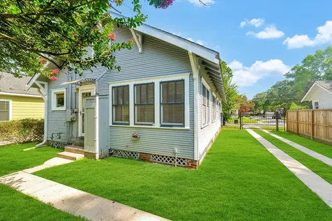 1024 W Temple Street Houston TX 77009