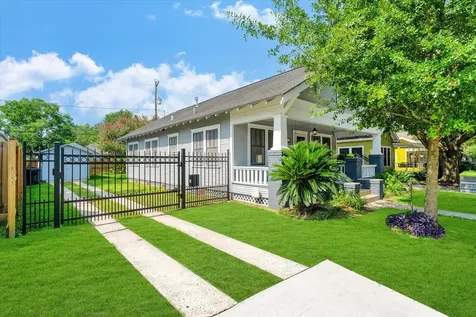 1024 W Temple Street Houston TX 77009