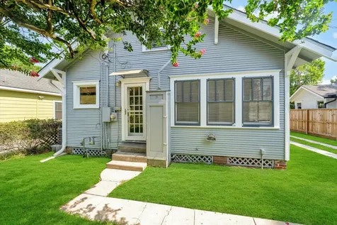1024 W Temple Street Houston TX 77009