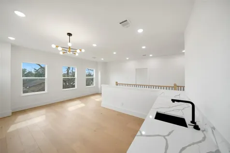 8521 Friendship Road Houston TX 77080