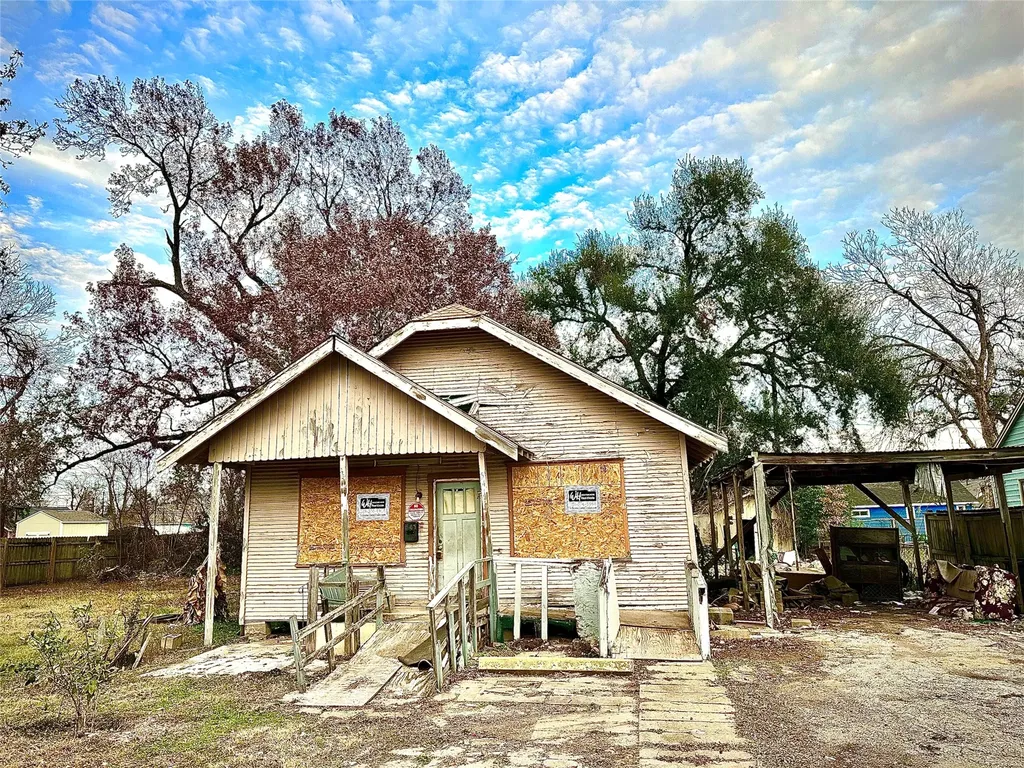 541 Zoe Street Houston TX 77020