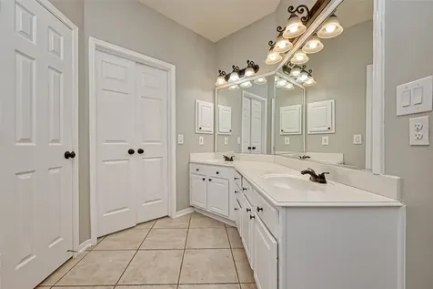 11011 Sprucedale Court Houston TX 77070
