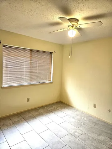 8215 Summer Quail Drive Houston TX 77489
