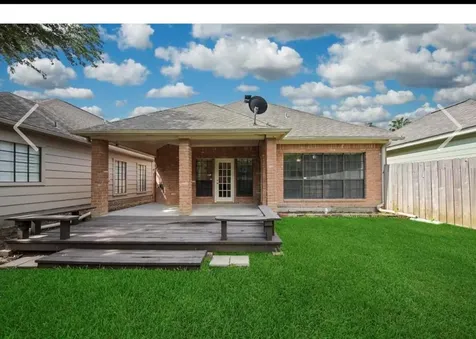 6990 Oakwood Park Houston TX 77040