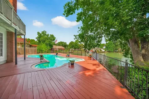 4131 Crow Valley Missouri City TX 77459