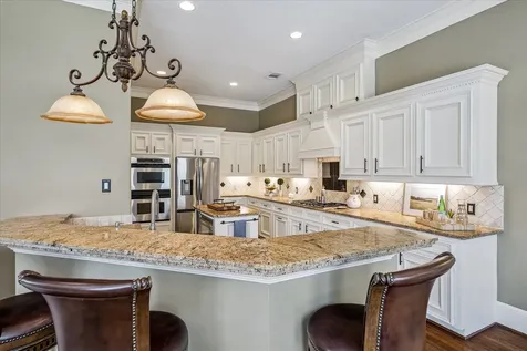 102 Vieux Carre Drive Houston TX 77009