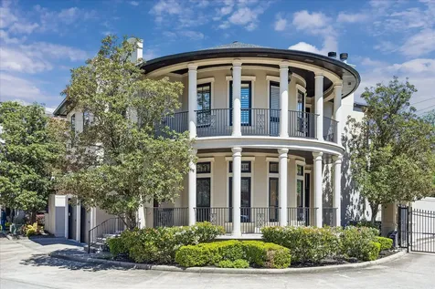 102 Vieux Carre Drive Houston TX 77009