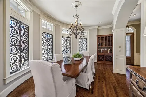 102 Vieux Carre Drive Houston TX 77009
