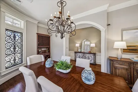 102 Vieux Carre Drive Houston TX 77009