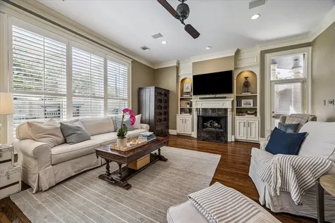 102 Vieux Carre Drive Houston TX 77009