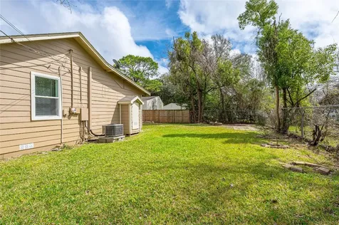 805 Chestnut Street La Marque TX 77568