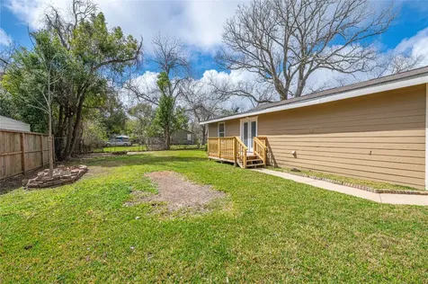 805 Chestnut Street La Marque TX 77568