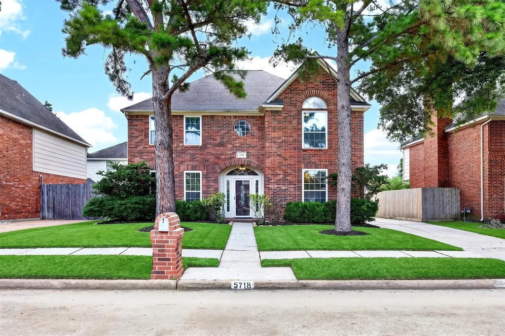 5718 Henniker Drive Houston TX 77041