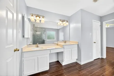5718 Henniker Drive Houston TX 77041