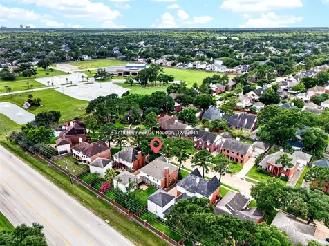 5718 Henniker Drive Houston TX 77041
