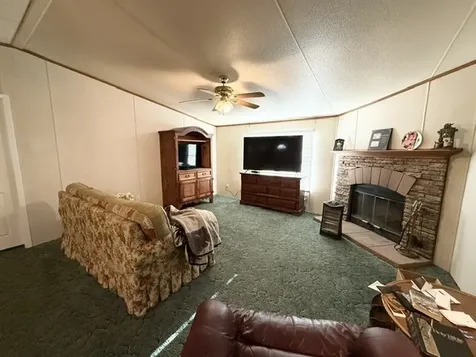 5744 E State Highway 21 Crockett TX 75835