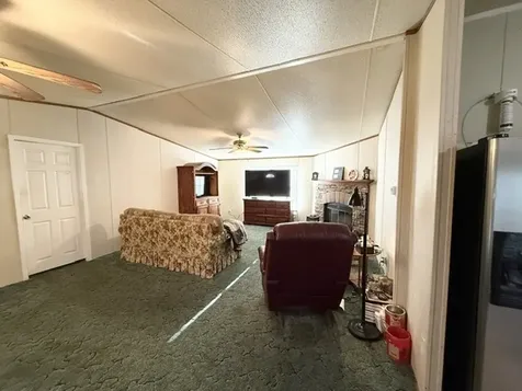 5744 E State Highway 21 Crockett TX 75835
