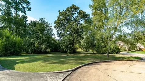 15 Stanford Court Montgomery TX 77356