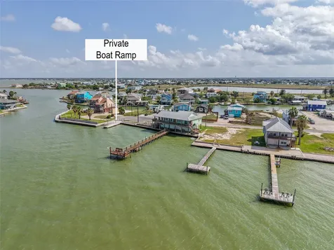 740 Copano Cove Rockport TX 78382